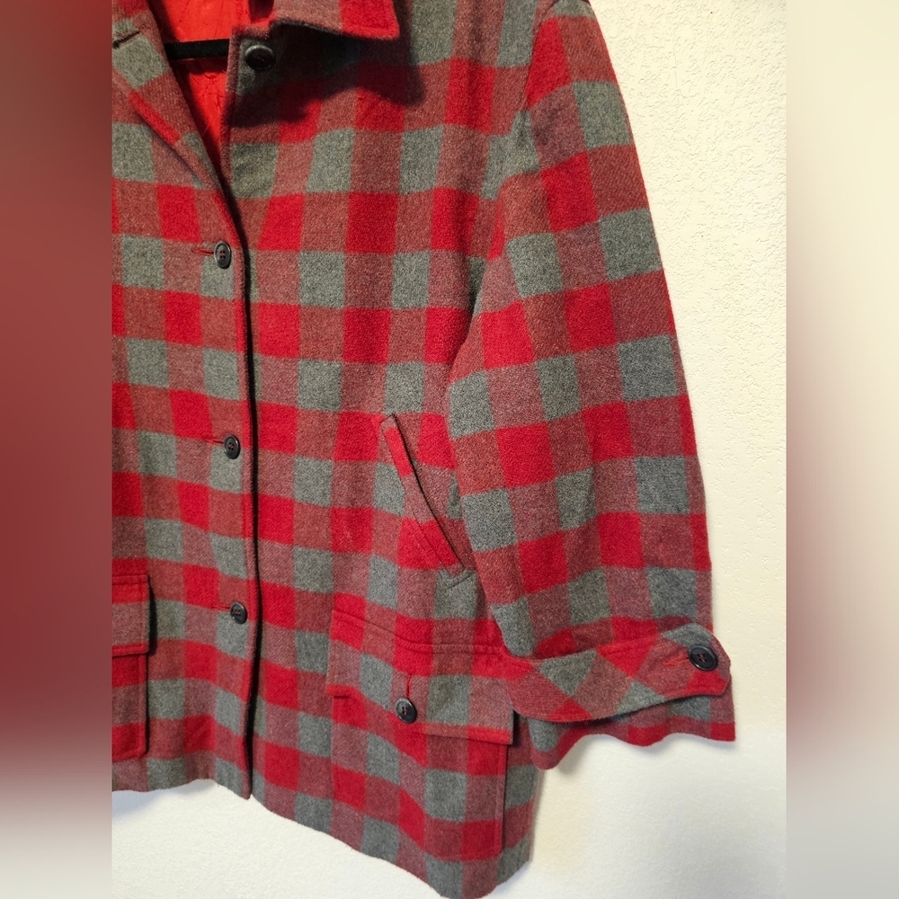 J. Crew Vintage Red and Gray Plaid Wool Blend Coat Women's Size Medium *Smell - Picture 3 of 8
